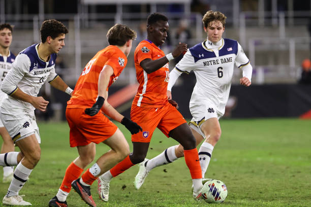 他在与数位 他在与数位